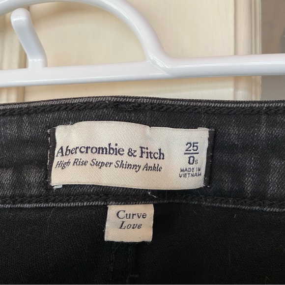 High Rise Super Skinny jean size 25 - Picture 3 of 3